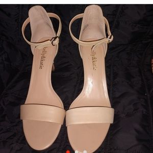 Cute nude small heel
